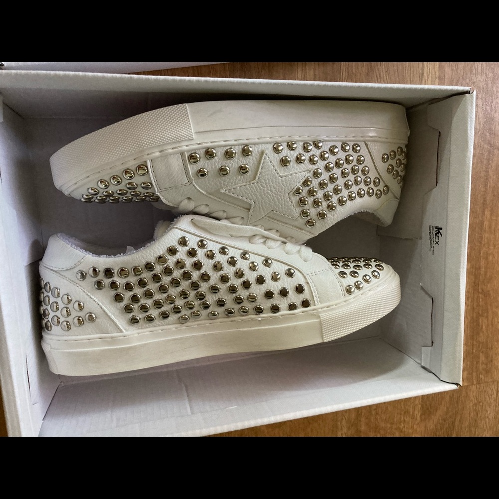 Steven New York Studded NY